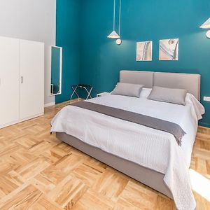 Dama Suite